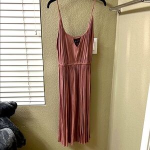 NWT Volcom Elegant Mauve Pleated Dress